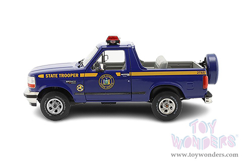  19121 Greenlight Artisan 1996 Ford Bronco XLT model diecast car