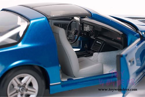 Sun Star USA - Chevy Camaro IROC-Z T-Top (1985, 1/18 scale diecast model car, Bright Blue) 1942BU