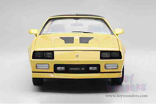 Acme Exclusive - Chevrolet&reg; Camaro IROC-Z T-Top (1985, 1/18 scale diecast model car, Yellow Gold) 1945