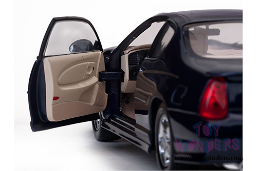 Sun Star - Chevy Monte Carlo SS Hardtop (2000, 1/18 scale diecast model car, Navy Blue) 1986BU