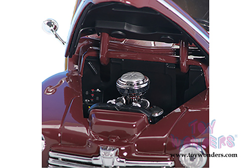 Lucky Road Signature - Ford Woody w/ Surfboard (1948, 1/18 scale diecast model car, Burgundy) 20028BG