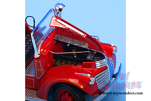 Lucky Road Signature - GMC Fire Truck (1941, 1/24 scale die cast model car) 20068R