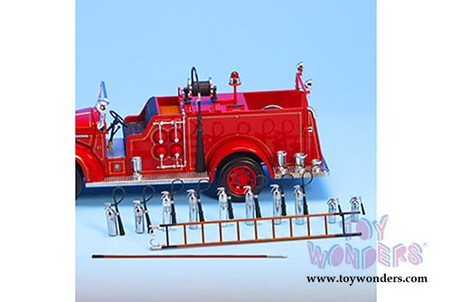 Lucky Road Signature - GMC Fire Truck (1941, 1/24 scale die cast model car) 20068R