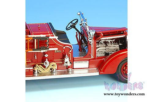 Lucky Road Signature - Ahrens-Fox VC Fire Engine (1938, 1/24 scale diecast model car, Red) 20178R