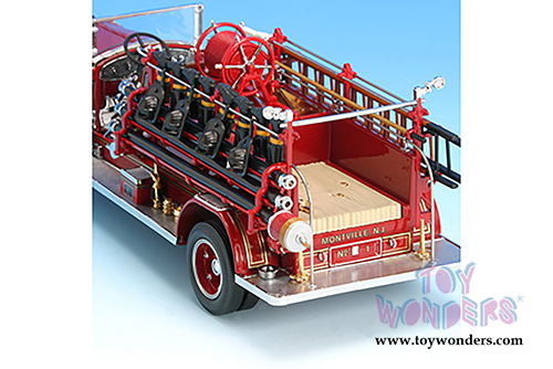 Lucky Road Signature - Buffalo Type 50 Fire Engine (1932, 1/24 scale diecast model car, Red) 20188R