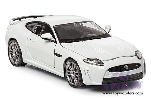 BBurago - Jaguar XKR-S Hard Top (1/24 scale diecast model car, White) 21063W