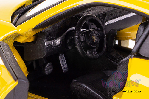 BBurago - Porsche 911 Carrera S Hardtop (2011, 1/24 scale diecast model car, Yellow) 21065YL