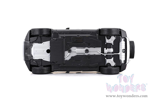 BBurago - Land Rover Defender 110 (2022, 1/24 scale diecast model car, Silver) 18-21101SV