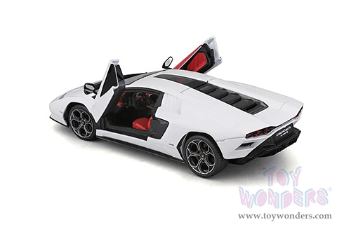 BBurago -  Lamborghini Countach LPI 800-4 (1/24 scale diecast model car, White) 21102WT