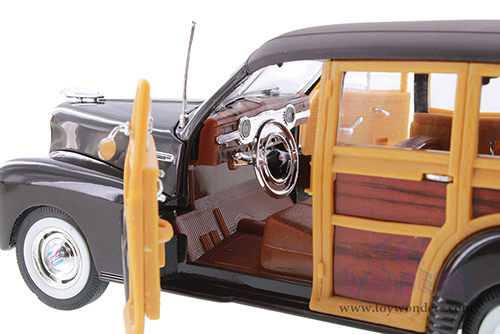 Showcasts® Collectibles - Chevrolet® Fleetmaster™ (1948, 1/24 scale diecast model car, Asstd.) 22083/4D MAP: $19.99