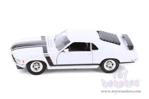 Showcasts® Collectibles - Ford Mustang Boss 302 (1970, 1/24 scale diecast model car, Asstd.) 22088/4D MAP: $19.99