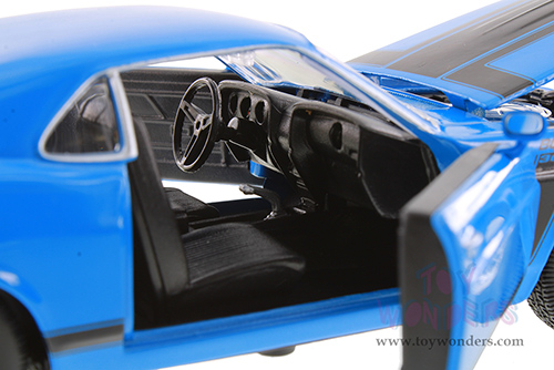 Showcasts® Collectibles - Ford Mustang Boss 302 (1970, 1/24 scale diecast model car, Asstd.) 22088/4D MAP: $19.99