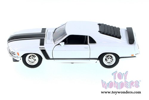 Showcasts® Collectibles - Ford Mustang Hardtop (1970, 1/24 scale diecast model car, Asstd.) 22088/4D MAP: $19.99