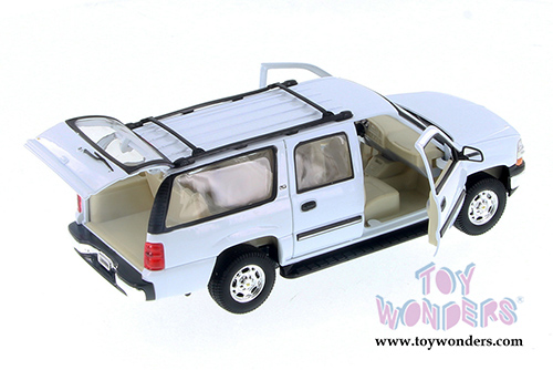 Welly - Chevrolet&reg; Suburban&trade; (2001, 1/24 scale diecast model car, White) 22090WWT