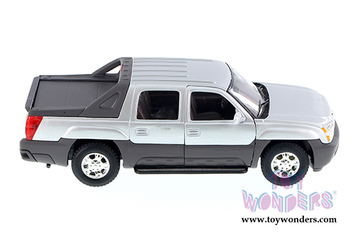 Welly - Chevy Avalanche Pickup (2002, 1/24 scale diecast model car, Silver) 22094WSV