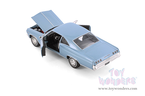 Welly - Chevy&reg; Impala&trade; SS396 Hard Top (1965, 1/24 scale diecast model car, Assrtd) 22417/4D