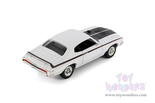 Welly - Buick GSX  Hard Top (1970, 1/24 scale diecast model car, White) 22433WW