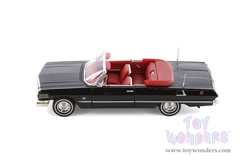 Showcasts® Collectibles - Chevrolet® Impala Convertible (1963, 1/24 scale diecast model car, Asstd.) 22434/4D MAP: $19.99