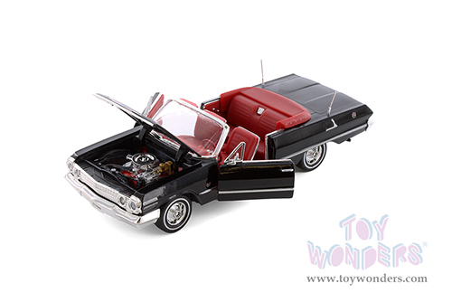 Welly - Chevrolet® Impala™ Convertible (1963, 1/24 scale diecast model car, Black) 22434WBK