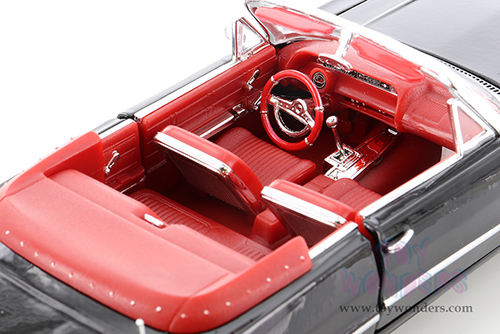 Welly - Chevrolet® Impala™ Convertible (1963, 1/24 scale diecast model car, Black) 22434WBK