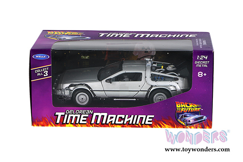 Welly - Back to the Future DeLorean Time Machine (1/24 scale diecast model car, Silver) 22443W/24