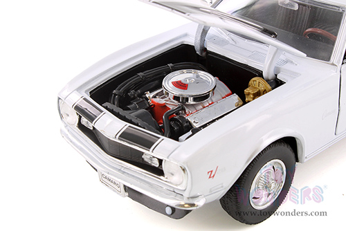 Showcasts® Collectibles - Chevrolet® Camaro® Z28 (1968, 1/24 scale diecast model car, Asstd.) 22448/4D MAP: $19.99