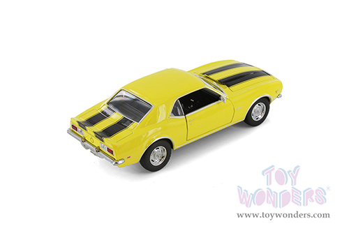 Showcasts® Collectibles - Chevrolet® Camaro® Z28 (1968, 1/24 scale diecast model car, Asstd.) 22448/4D MAP: $19.99