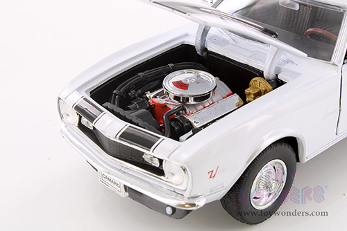 Welly - Chevrolet&reg; Camaro&reg; Z28 (1968, 1/24 scale diecast model car, White) 22448WWT
