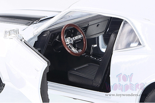 Welly - Chevrolet&reg; Camaro&reg; Z28 (1968, 1/24 scale diecast model car, White) 22448WWT