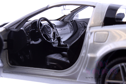 Showcasts® Collectibles - Chevrolet Corvette Hardtop (2007, 1/24 scale diecast model car, Asstd.) 22504/4D MAP: $19.99