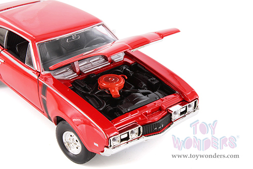Showcasts® Collectibles - Oldsmobile™ 442 Hardtop (1968, 1/24 diecast model car, Asstd.) 24024/4D MAP: $19.99