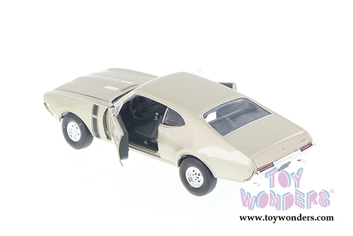 Welly - Oldsmobile&trade; 442 Hardtop (1968, 1/24 diecast model car, Gold) 24024WG