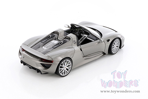 Welly - Porsche 918 Spyder Convertible (1/24 scale diecast model car, Silver) 24055CWSV