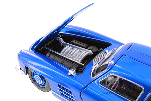 Showcasts® Collectibles - Mercedes-Benz 300SL Hardtop (1/24 scale diecast model car, Asstd.) 24064/4D MAP: $19.99