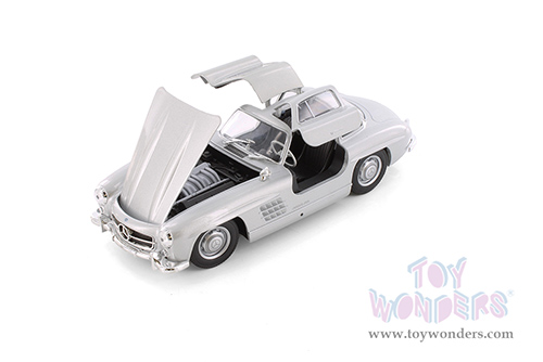 Showcasts® Collectibles - Mercedes-Benz 300SL Hardtop (1/24 scale diecast model car, Asstd.) 24064/4D MAP: $19.99