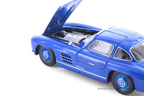 Welly - Mercedes-Benz 300 SL Hardtop (1/24 scale diecast model car, Blue) 24064WBU