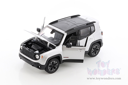 Welly - Jeep® Renegade Trailhawk (1/24 scale diecast model car, Silver) 24071WSV