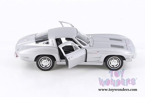 Welly - Chevrolet&reg; Corvette&reg; Hardtop (1963, 1/24 scale diecast model car, Silver) 24073WSV