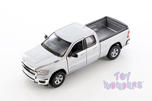 Welly - Dodge Ram 1500 Pickup Truck (2019,1/27 scale diecast model car, Silver) 24104WSV