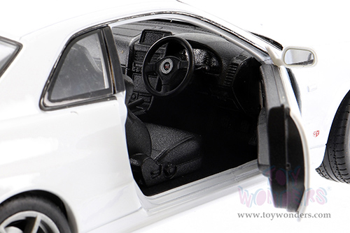 Welly - Nissan Skyline GT-R (R34) Hardtop (1/24 scale diecast model car, White) 24108WWT