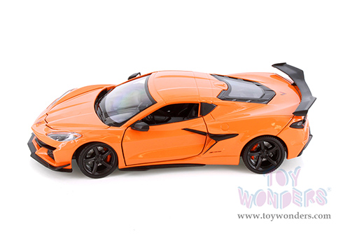 Welly - Chevrolet® Corvette® Z06 Hardtop (2023, 1/24 scale diecast model car, Orange) 24120WOR
