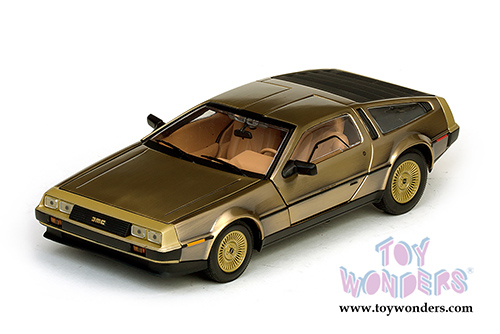 Sun Star - DeLorean DMC-12 Coupe (1981, 1/18 scale diecast model car, Gold) 2702