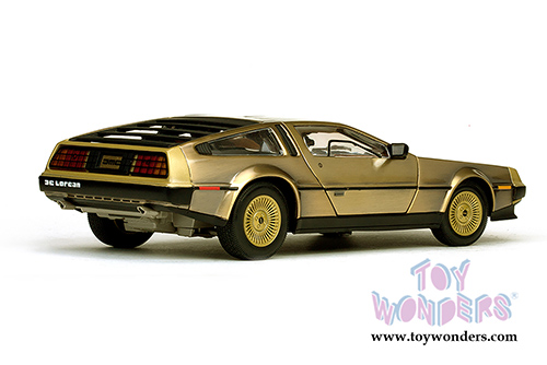 Sun Star - DeLorean DMC-12 Coupe (1981, 1/18 scale diecast model car, Gold) 2702