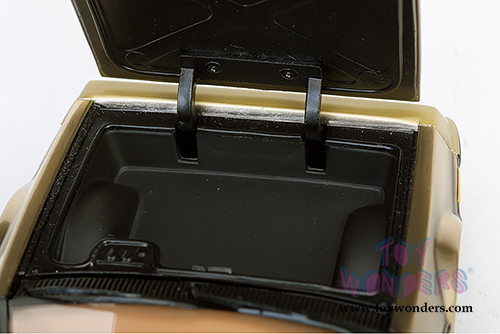 Sun Star - DeLorean DMC-12 Coupe (1981, 1/18 scale diecast model car, Gold) 2702