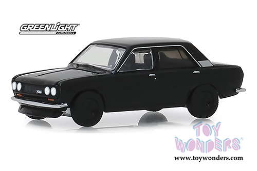Greenlight Black Bandit Series 22 (1/64 scale diecast model car, Black) 28010/48
