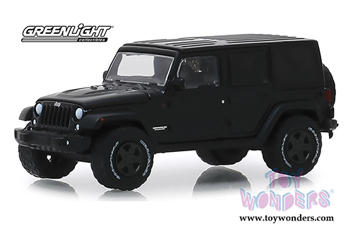 Greenlight Black Bandit Series 22 (1/64 scale diecast model car, Black) 28010/48