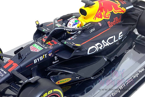 Bburago - Oracle Red Bull Racing RB18 #11 Sergio Perez with Driver Formula One F1 Abu Dhabi GP "Construtors' Champion" (2022) (1/24 scale diecast model car, Black) 18-28026/11