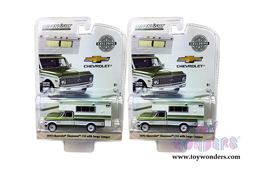 Greenlight - Chevrolet&reg; Cheyenne&trade; C10 with Large Camper (1972, 1/64 scale diecast model car, Green) 29921/48