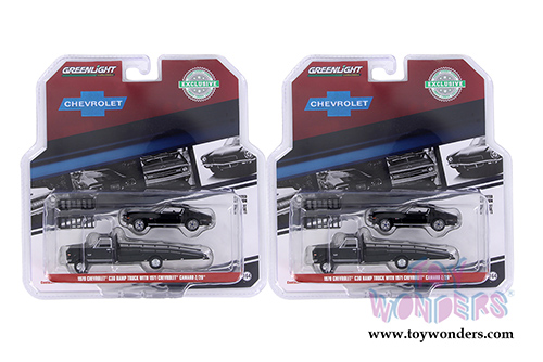 Greenlight - Chevrolet&reg; C-30 Ramp Truck with Chevrolet&reg; Camaro Z/28&reg; (1970/1971, 1/64 scale diecast model car, Black) 29935/48