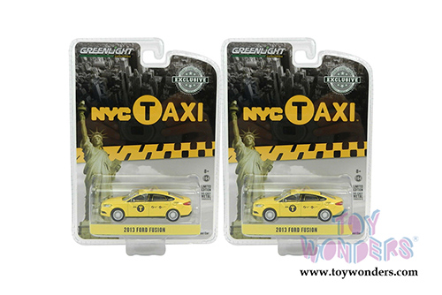 Greenlight - Ford Fusion NYC Taxi Cab (2013, 1/64 scale diecast model car, Yellow) 30011/48